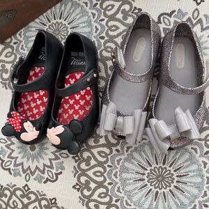 Mini Melissa Black Pink and Glitter jellies
3 pair!